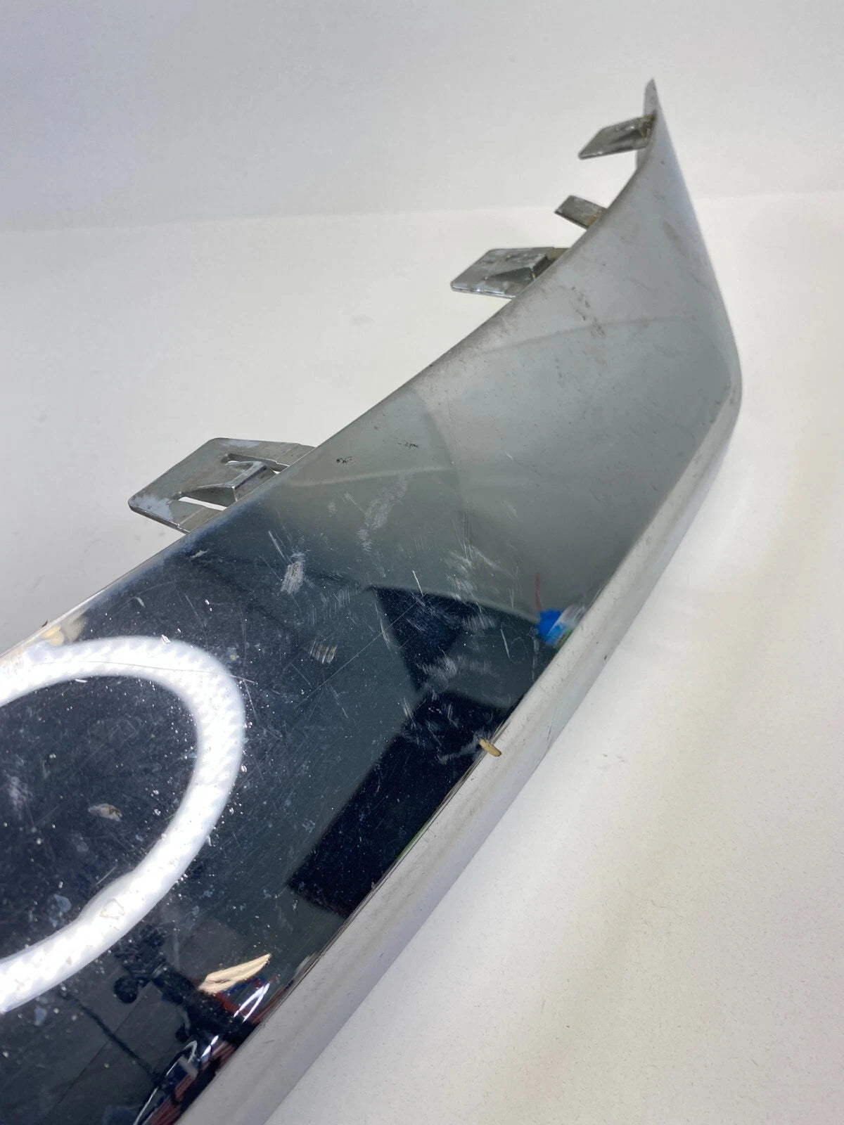 04 05 06 CHRYSLER PACIFICA FRONT LEFT BUMPER MOLDING TRIM PANEL 04857779AA OEM