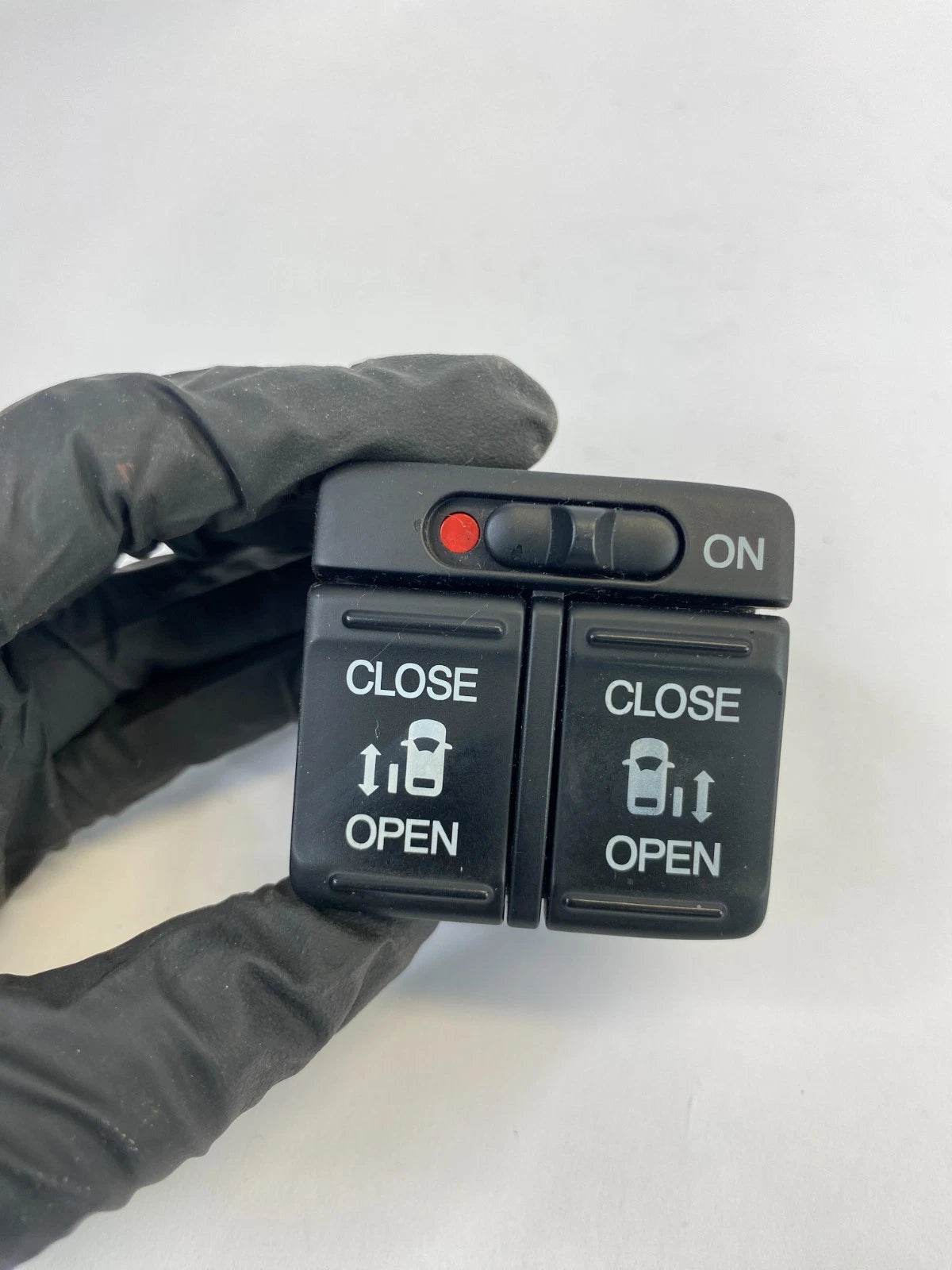 2011-2017 HONDA ODYSSEY POWER REAR SLIDING DOOR CONTROL SWITCH ASSY OEM