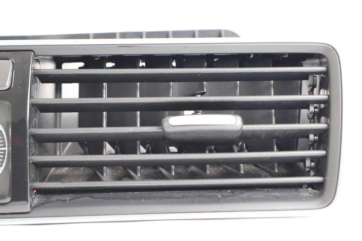 2012-2015 VOLKSWAGEN PASSAT CENTER DASH AC AIR VENT W/ CLOCK 561-819-728 OEM