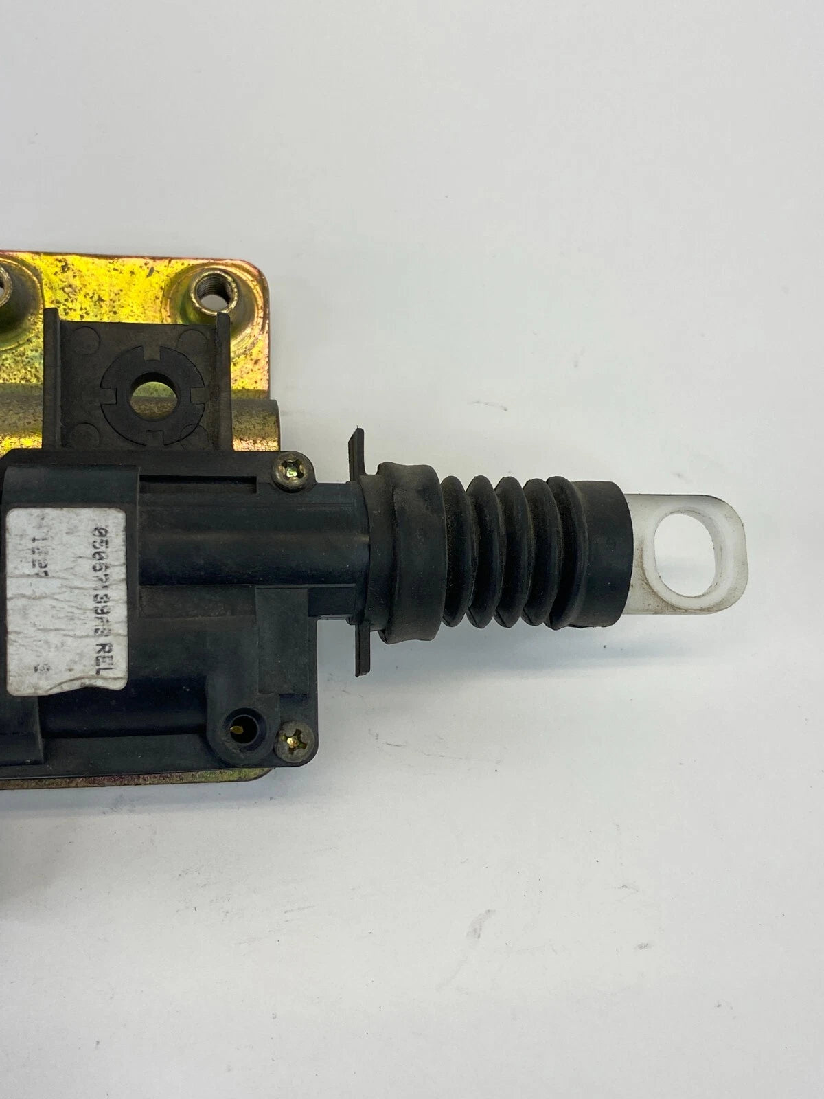 2001-2003 CHRYSLER PT CRUISER REAR LEFT DOOR LOCK MOTOR ACTUATOR 05027178AA OEM