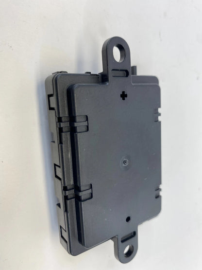 14-17 BMW X3 NAVIGATION IDRIVE CONTROLLER GPS ANTENNA CONTROL MODULE 9347470 OEM