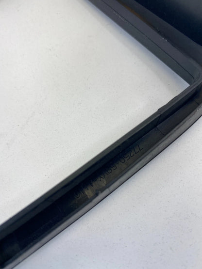 2003-2005 HONDA PILOT DASH PANEL RADIO BEZEL TRIM SURROUND 77250-S9VX OEM