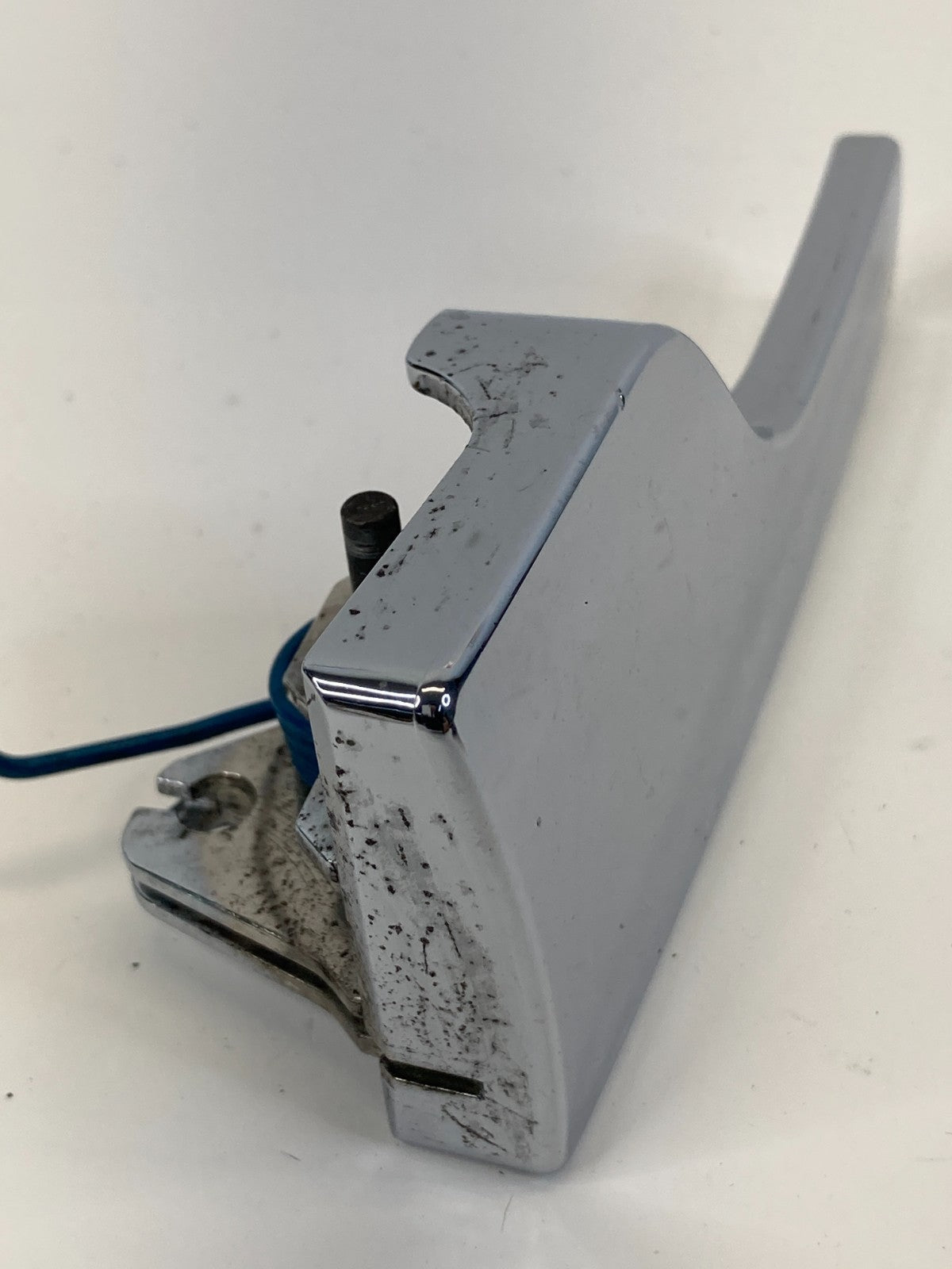 2003-2006 Lincoln Navigator Front Left Driver Side Inner Door Handle w/ Bezel