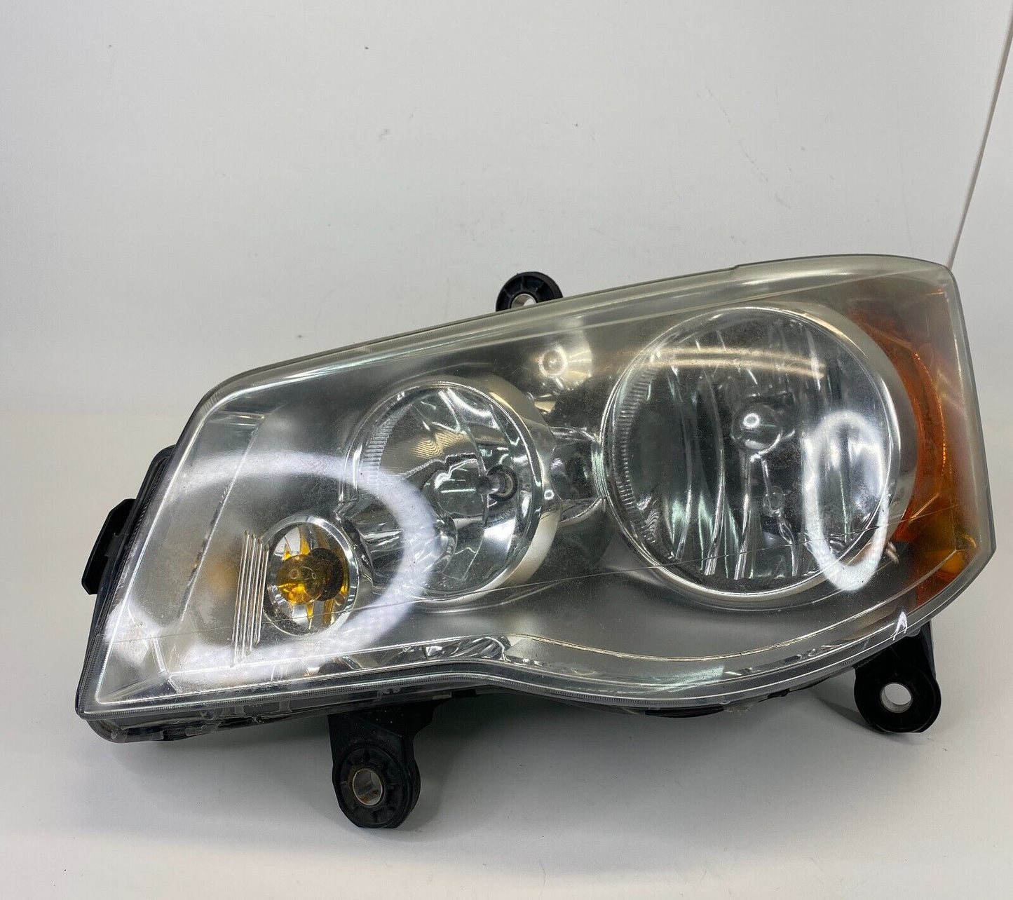 2008-2016 Chrysler Town & Country Left Driver Side Headlight Headlamp Halogen