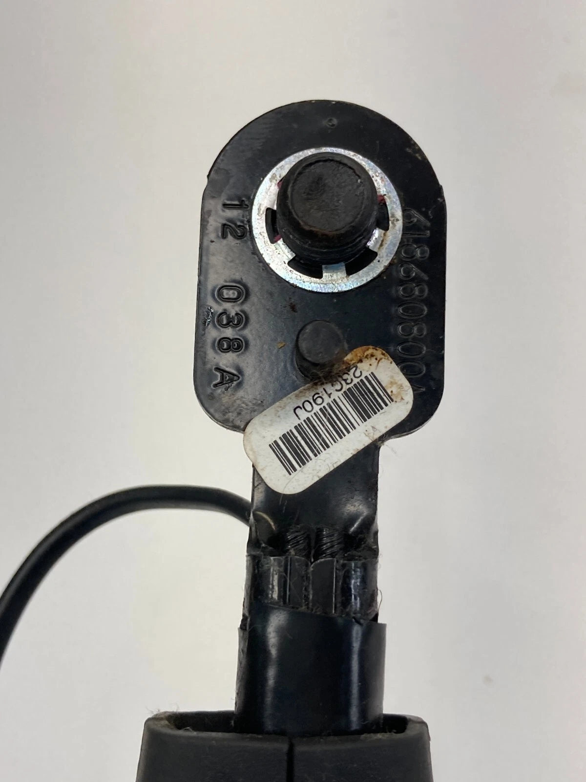 11-16 CHEVY CRUZE FRONT RIGHT PASSENGER SIDE SEAT BELT BUCKLE RECEIVER 618680800