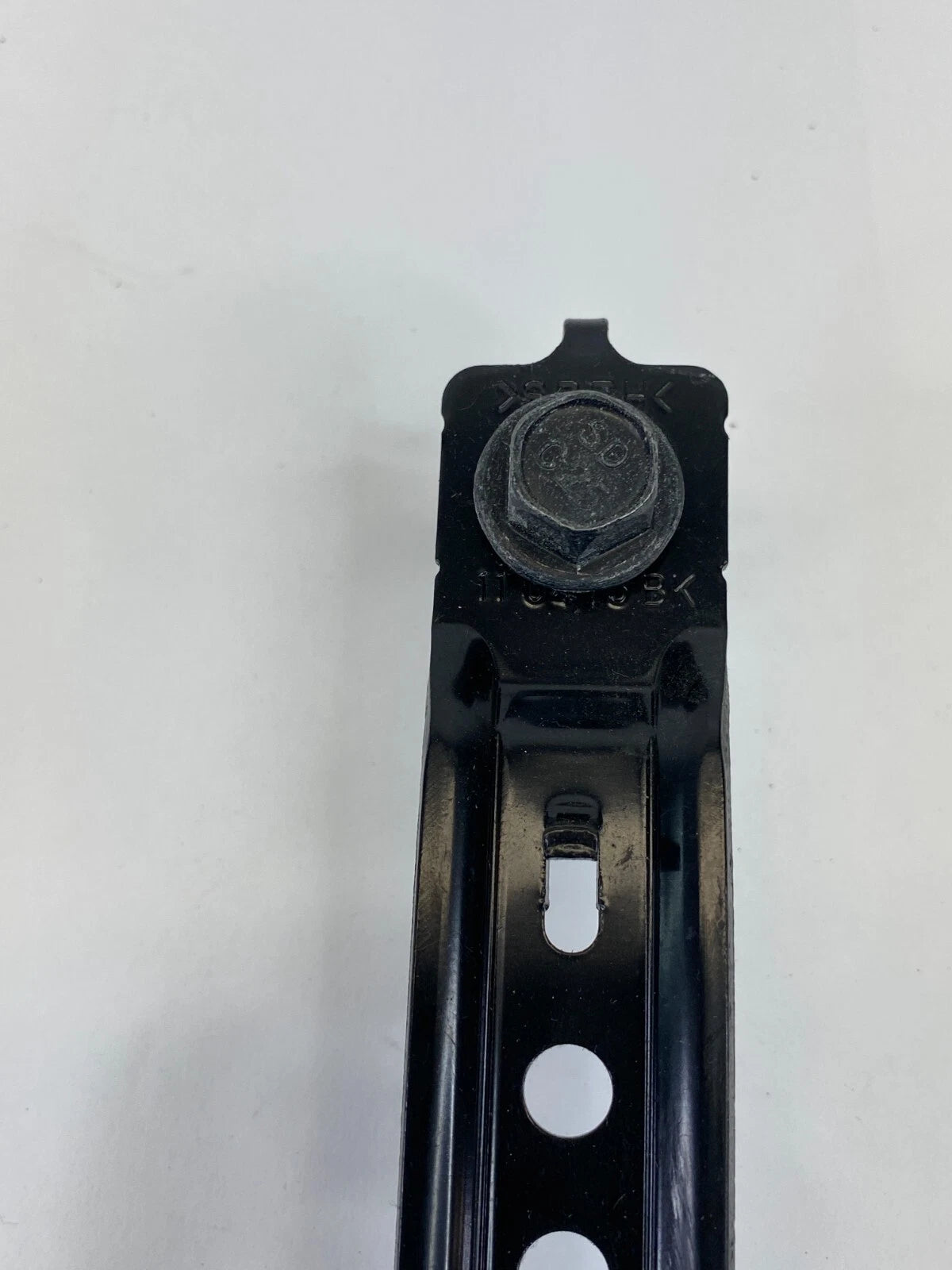 2011-2016 KIA FORTE FRONT LEFT DRIVER SIDE SEAT BELT HEIGHT ADJUSTER OEM