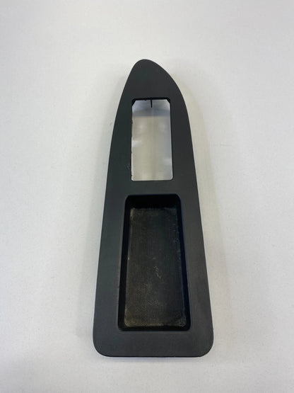 08-10 DODGE CHARGER FRONT RIGHT WINDOW SWITCH COVER BEZEL TRIM 100010656 OEM