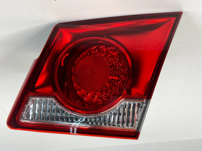 11-16 CHEVROLET CRUZE REAR RIGHT SIDE TRUNK TAIL LIGHT INNER TAILLIGHT LAMP OEM