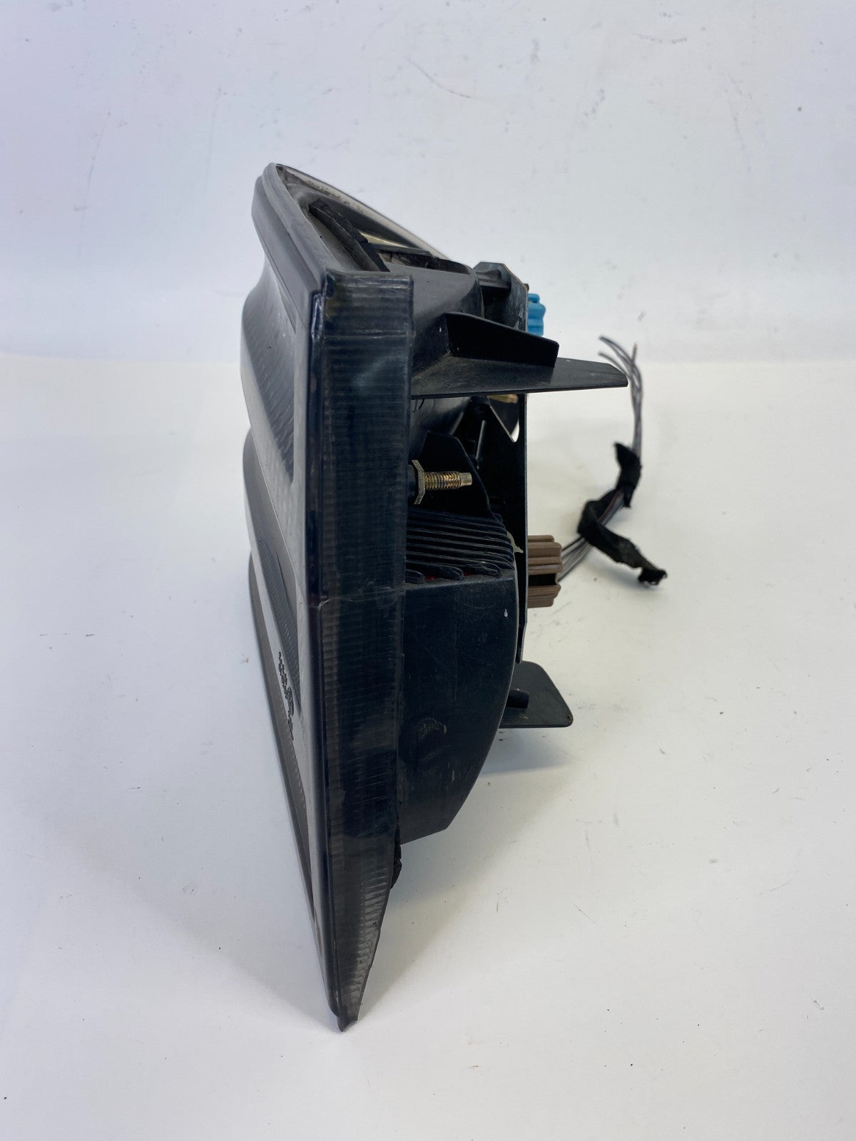 1998-2002 Mercedes-Benz E430 Rear Left Outer Tail Light Taillight Aftermarket