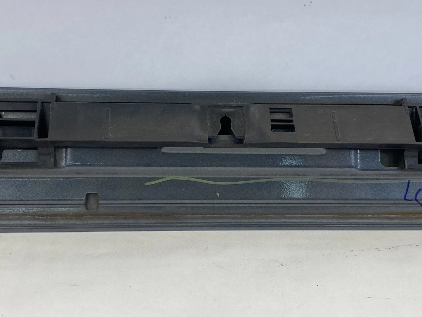 2005-2010 HONDA ODYSSEY REAR LEFT SIDE SLIDING DOOR RAIL TRIM COVER 72589-SHJA