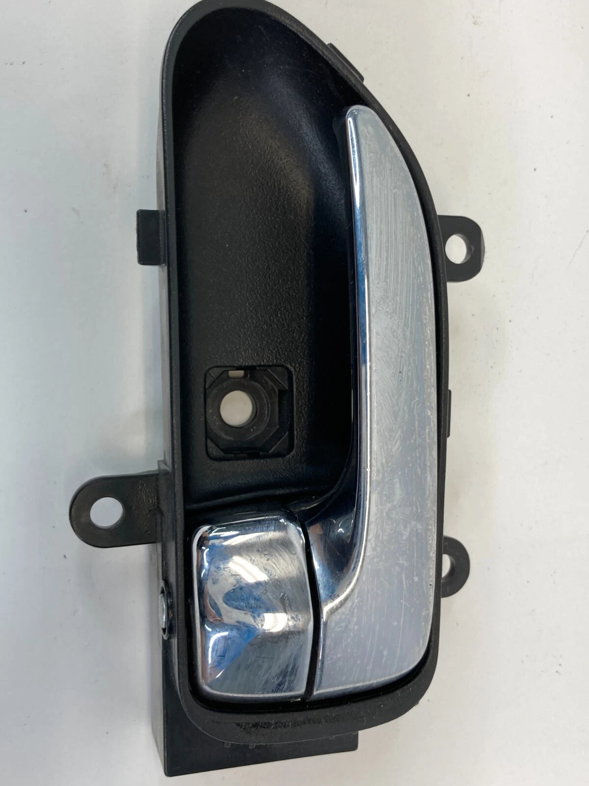 2008-2013 NISSAN ROGUE REAR LEFT DRIVER SIDE INSIDE DOOR HANDLE UNIT OEM FACTORY