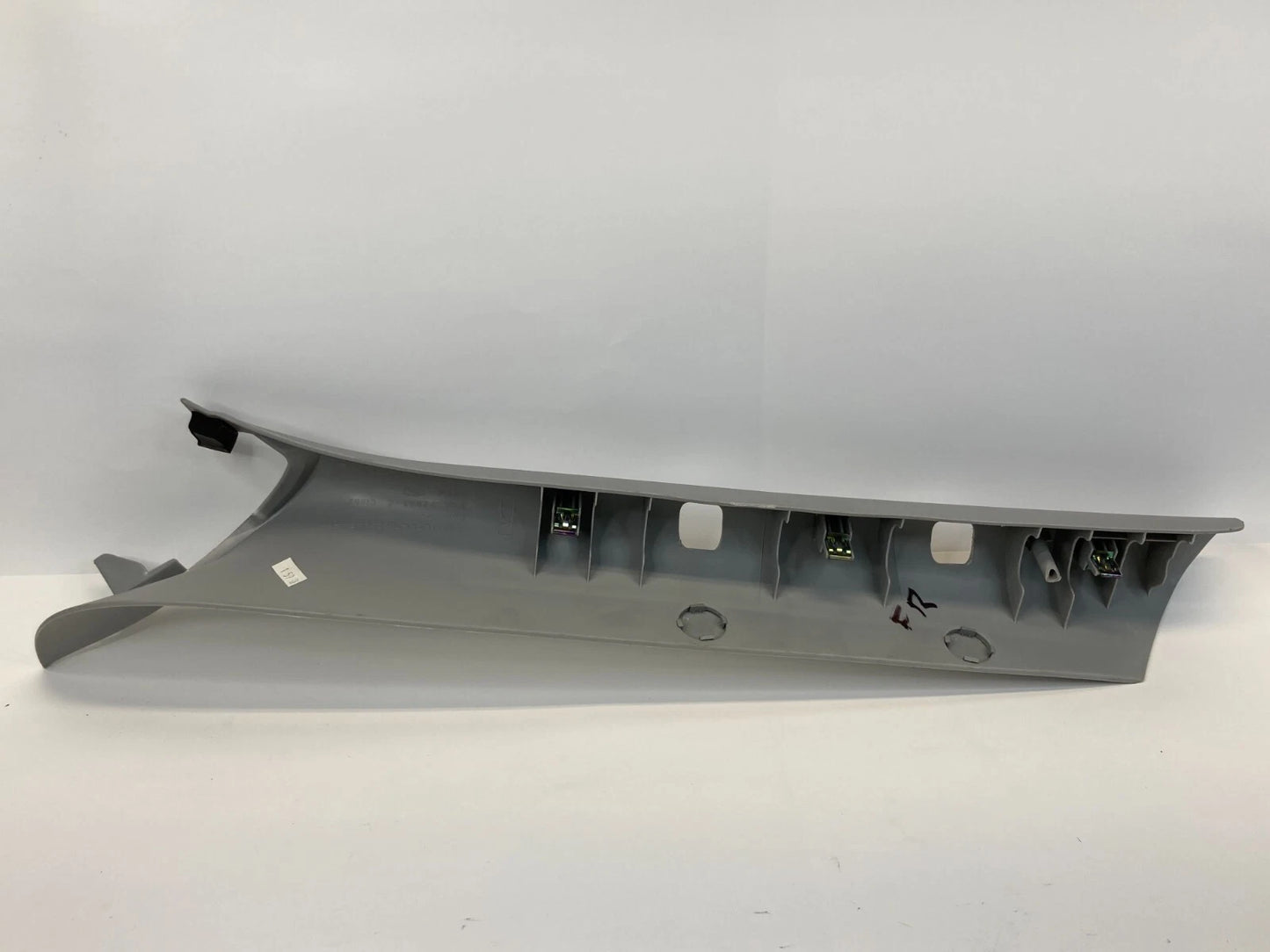 2002-2005 FORD EXPLORER FRONT RIGHT PASSENGER SIDE WINDSHIELD A-PILLAR TRIM OEM