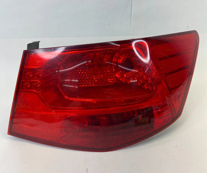2010-2013 KIA FORTE SEDAN REAR RIGHT PASSENGER QUARTER MOUNTED TAILLIGHT LIGHT