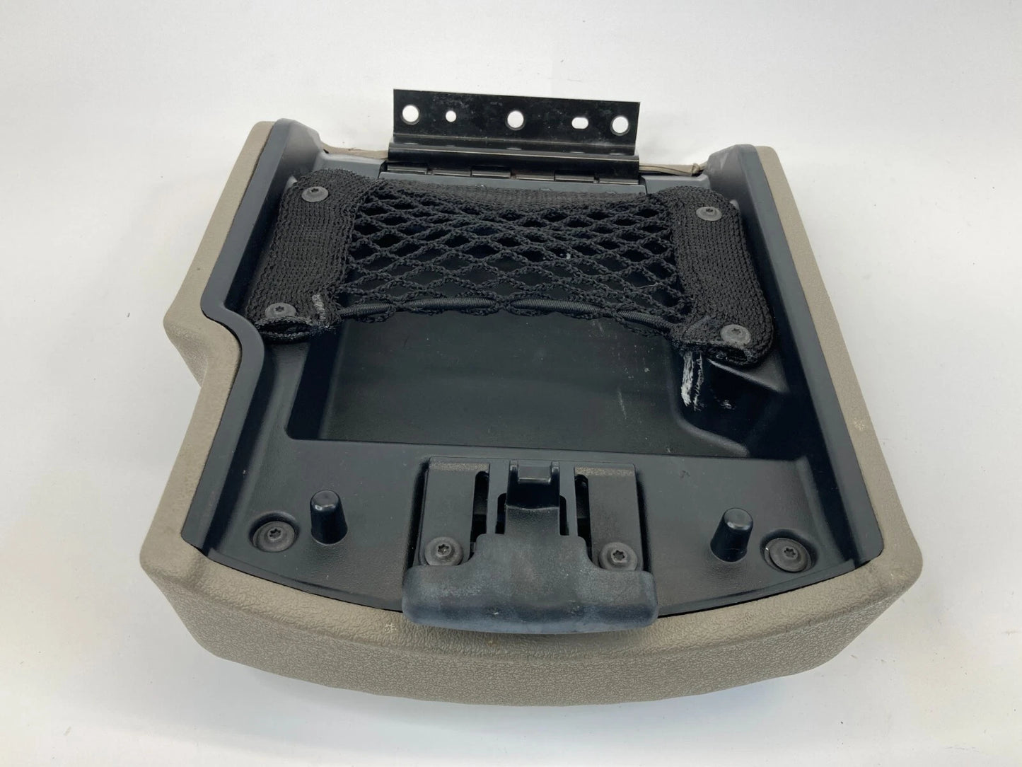 2005-2007 JEEP GRAND CHEROKEE CENTER CONSOLE LID ARMREST ARM REST ASSEMBLY OEM