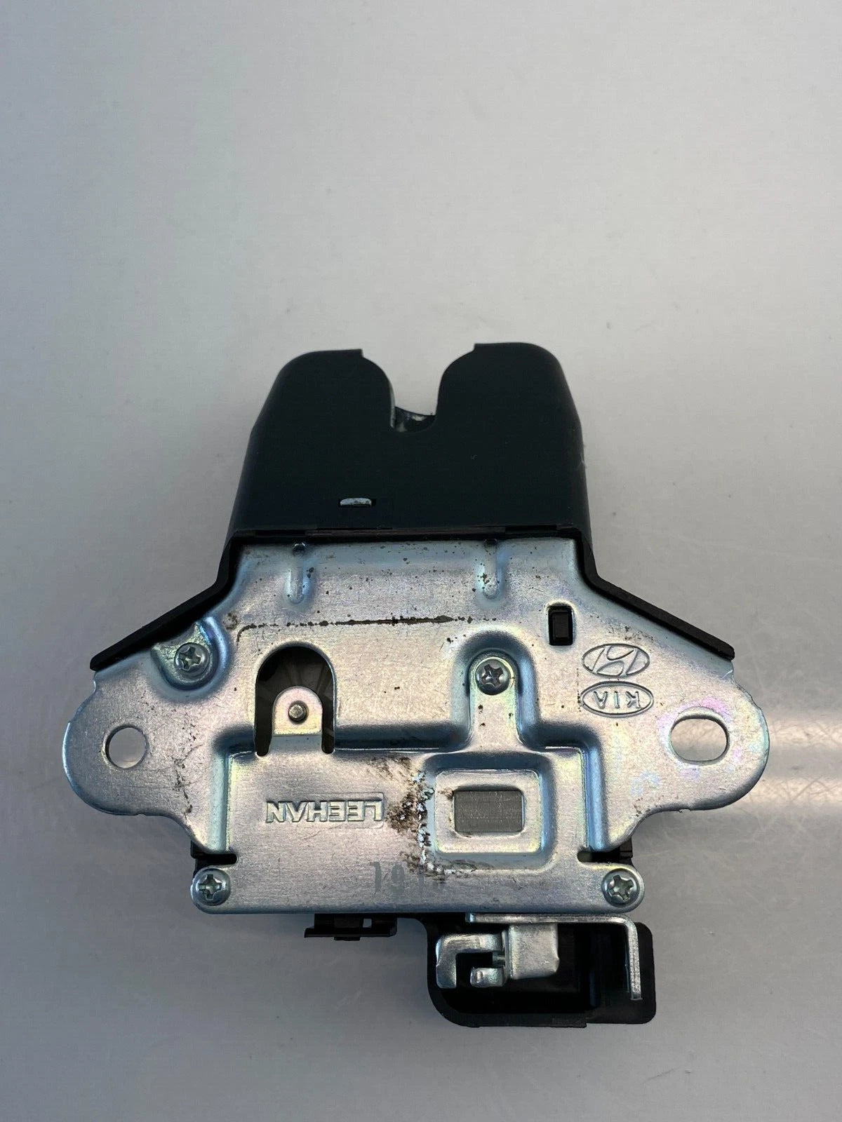 2010-2013 KIA FORTE TRUNK LID TAIL GATE TAILGATE LOCK LATCH ACTUATOR ASSEMBLY