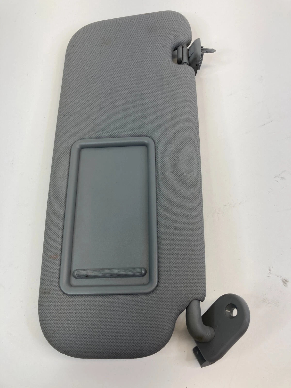 2014-2017 HYUNDAI ACCENT FRONT RIGHT PASSENGER SIDE SUNVISOR SUN VISOR SHADE OEM