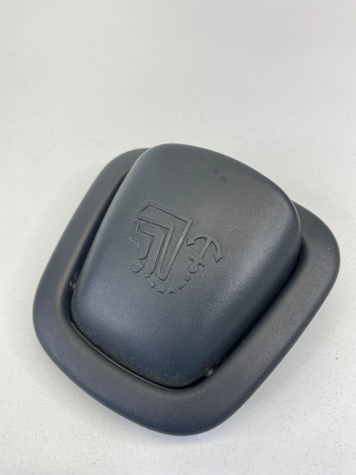 08 09 10 11 FORD FOCUS REAR SEAT CHILD SAFETY ANCHOR HOOK COVER CAP TRIM OEM