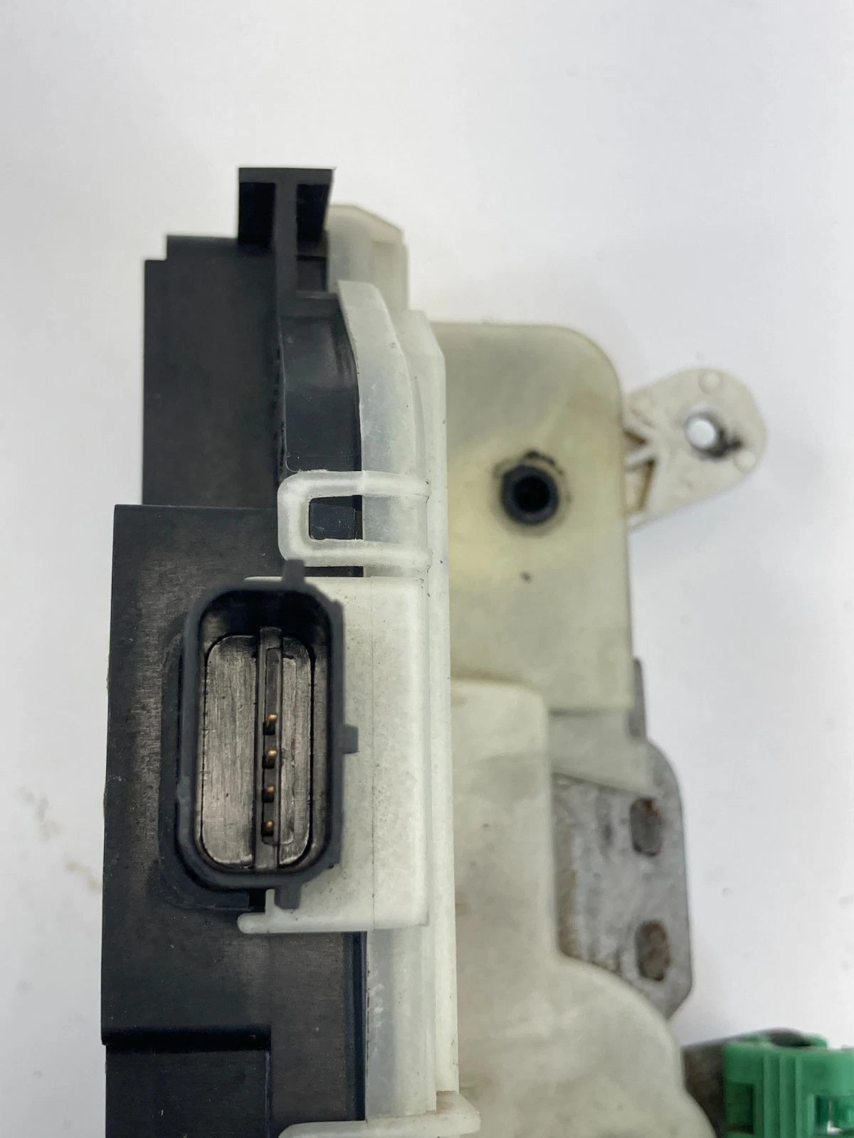 2010-2019 FORD TAURUS FRONT LEFT SIDE DOOR LOCK LATCH ACTUATOR DA5A-5421813-BA