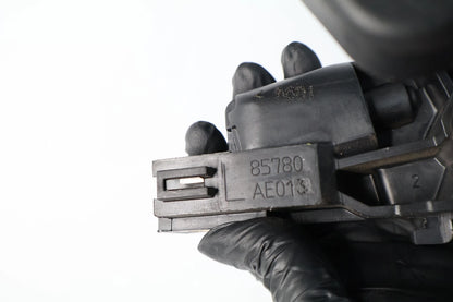 04-20 TOYOTA SIENNA REAR LEFT QUARTER WINDOW GLASS REGULATOR MOTOR 85780-AE013