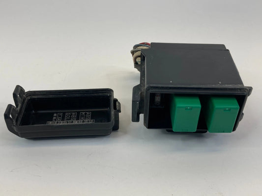 2002 02 LEXUS ES300 ES 300 SEDAN 3.0L SMALL FUSE BOX RELAY BLOCK 7154-4921 OEM