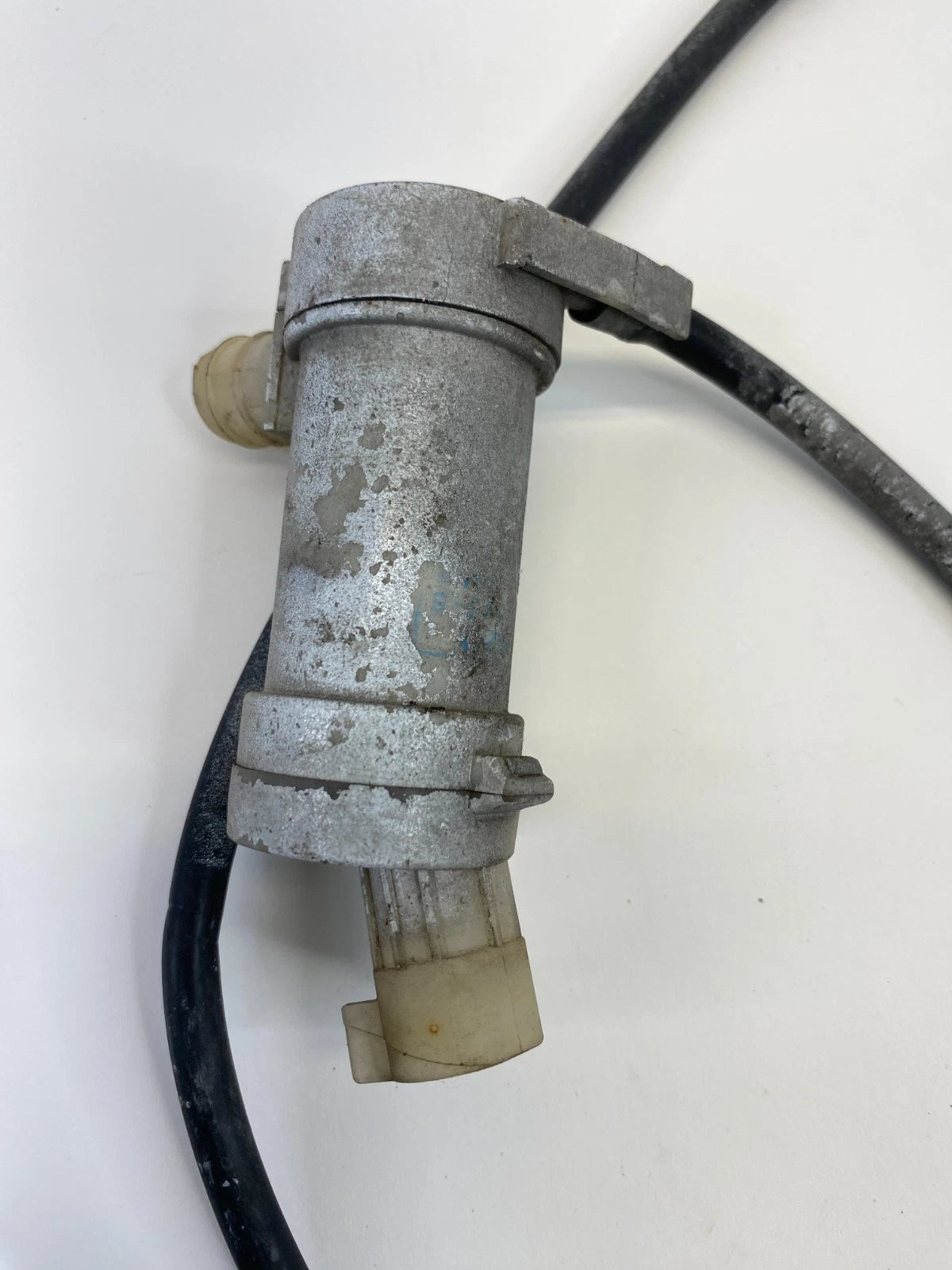 2006-2017 HYUNDAI ACCENT WINDSHIELD WIPER FLUID WASHER PUMP OEM