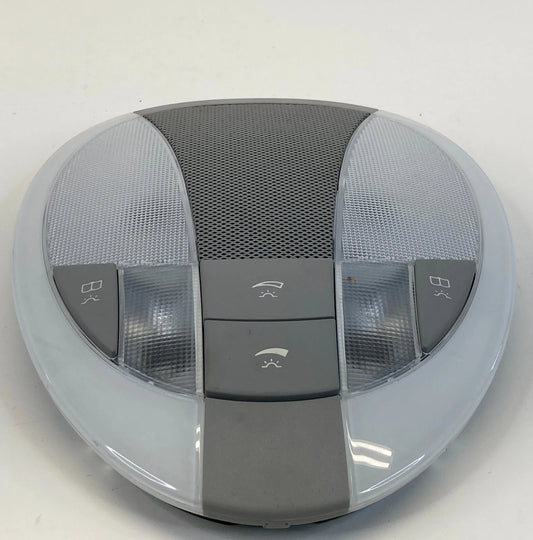 2006 MERCEDES-BENZ CLS500 REAR OVERHEAD DOME READING LIGHT LAMP A211-820-20-01