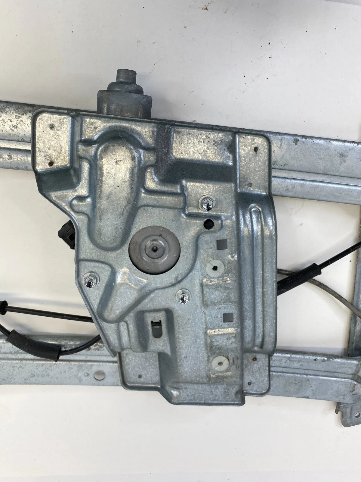 04-12 MITSUBISHI GALANT FR RIGHT POWER DOOR WINDOW MOTOR W/ REGULATOR ASSY OEM