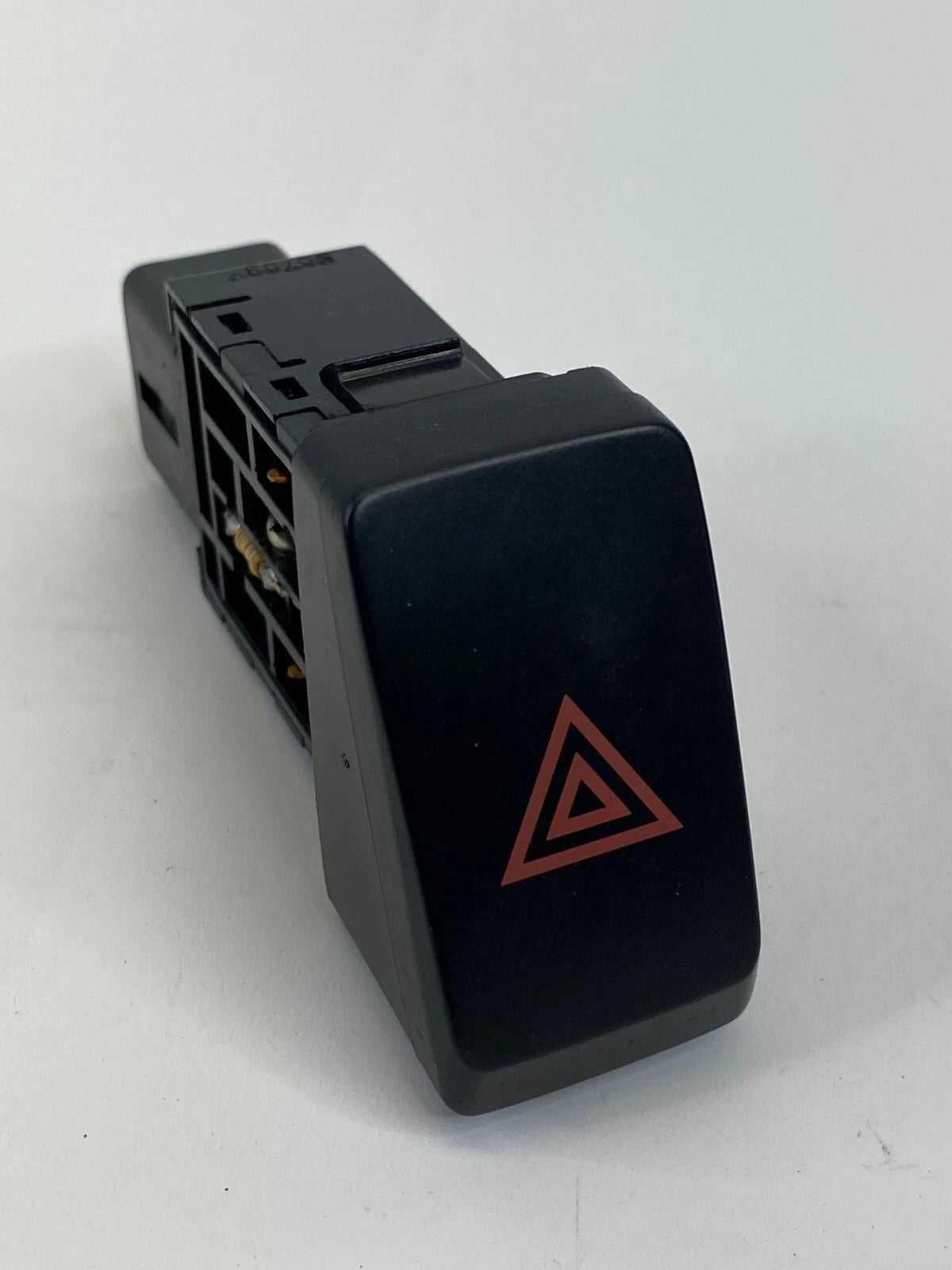 2004 2005 2006 KIA SPECTRA SEDAN DASH EMERGENCY WARNING LIGHT HAZARD SWITCH OEM