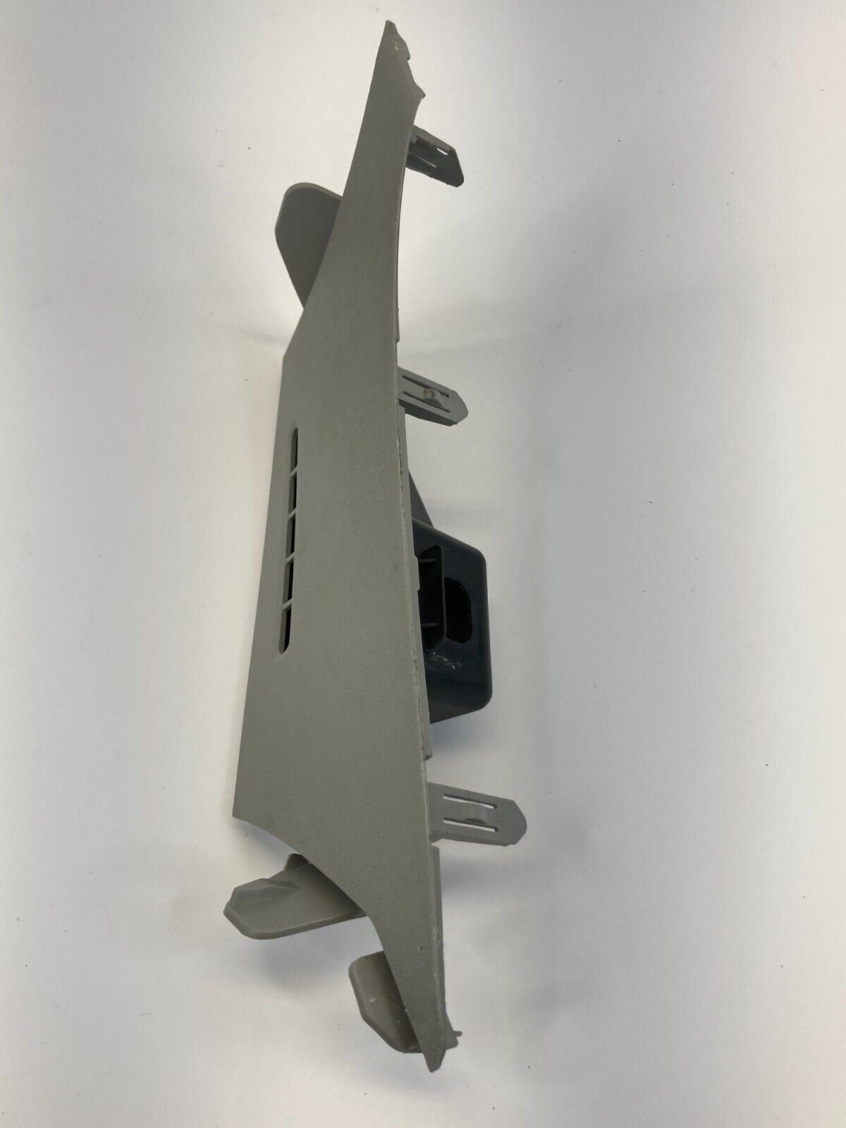 2010-2015 Toyota Prius Front Left Driver Side Corner Vent Cover Trim 62219-47040