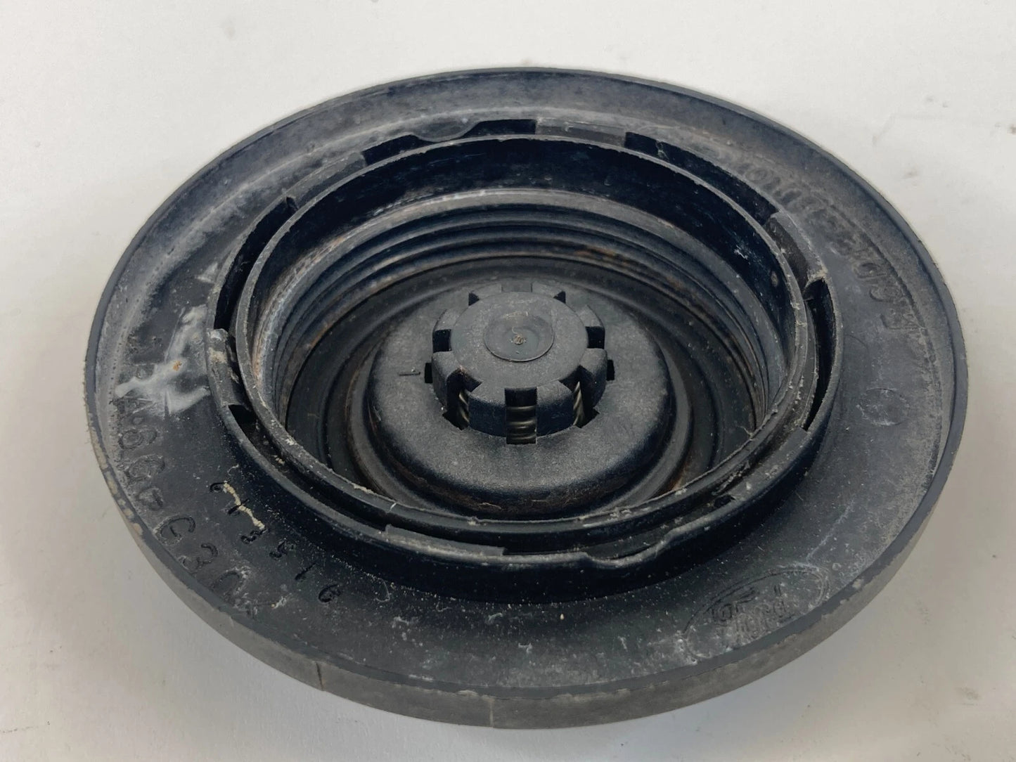 1993-2011 LINCOLN TOWN CAR 4.6L ENGINE RADIATOR COOLANT RESERVOIR TANK CAP LID