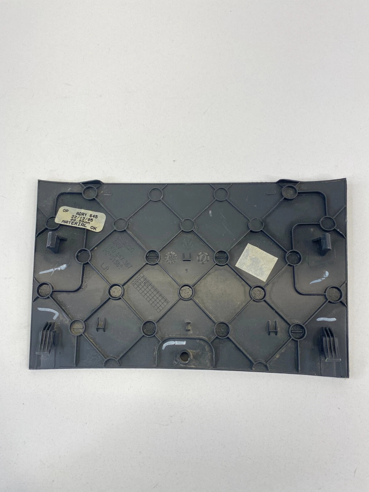 2005-2009 VOLKSWAGEN JETTA INSTRUMENT PANEL LOWER COVER TRIM OEM 1K0-857-367