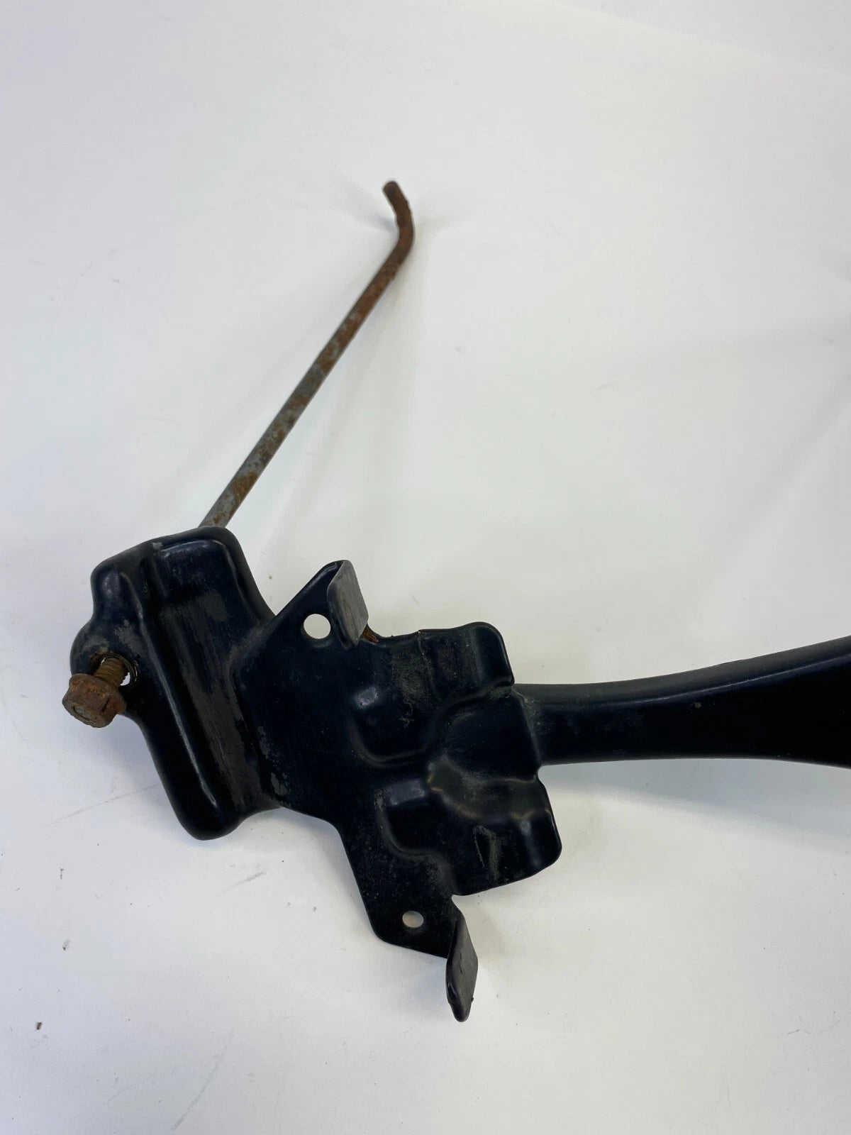 2008-2012 HONDA ACCORD BATTERY TIE DOWN HOLDER MOUNT BRACKET SUPPORT OEM