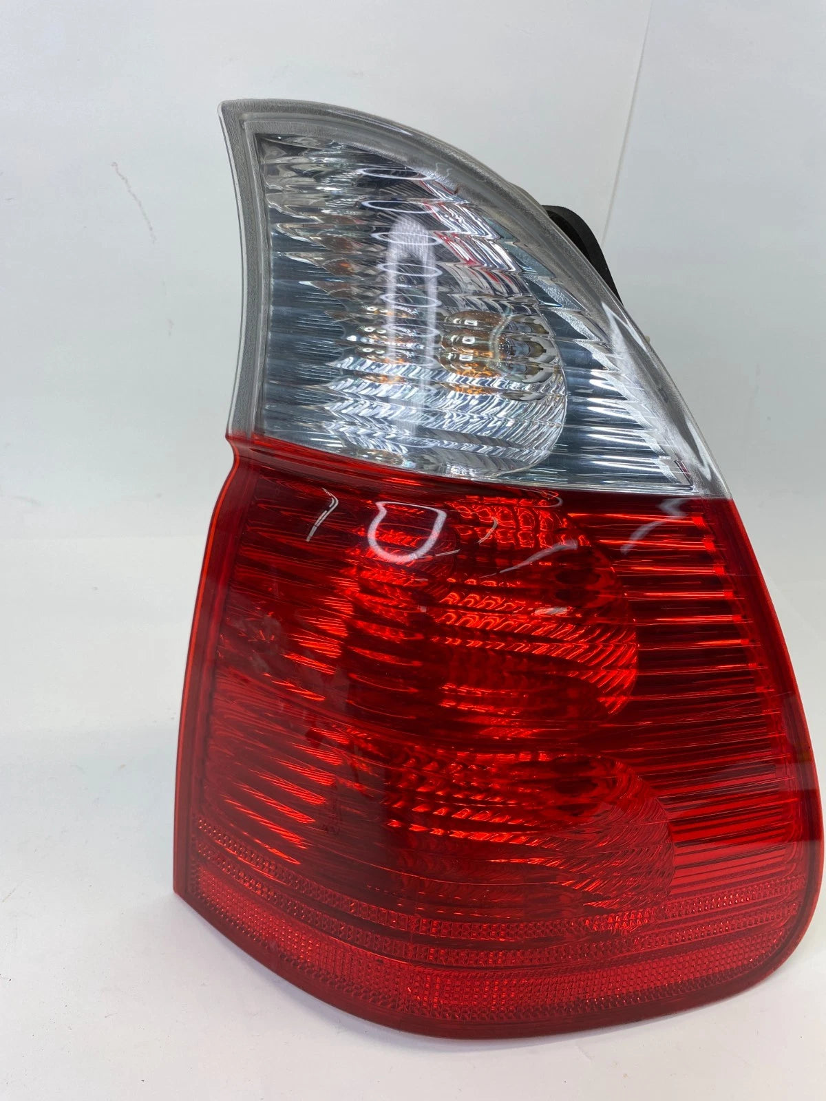2004 2005 2006 BMW X5 RIGHT OUTER SIDE TAIL LIGHT TAILLIGHT LAMP 63217164474 OEM