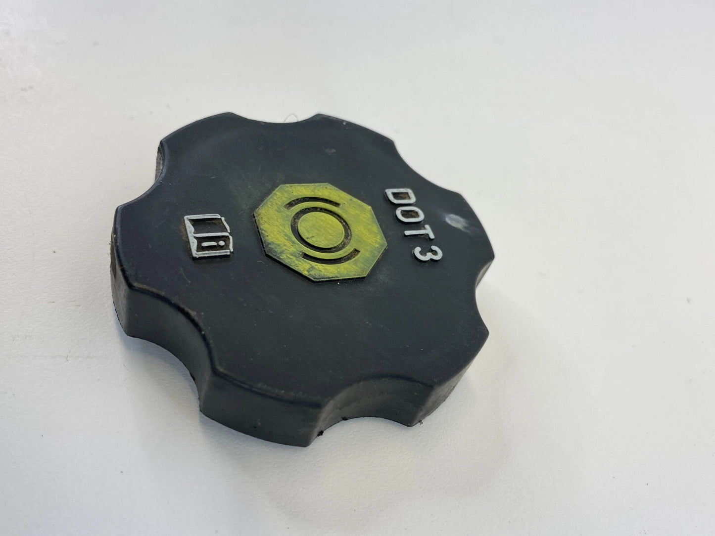 2012-2015 CHEVROLET CAPTIVA SPORT BRAKE MASTER CYLINDER RESERVOIR CAP LID COVER