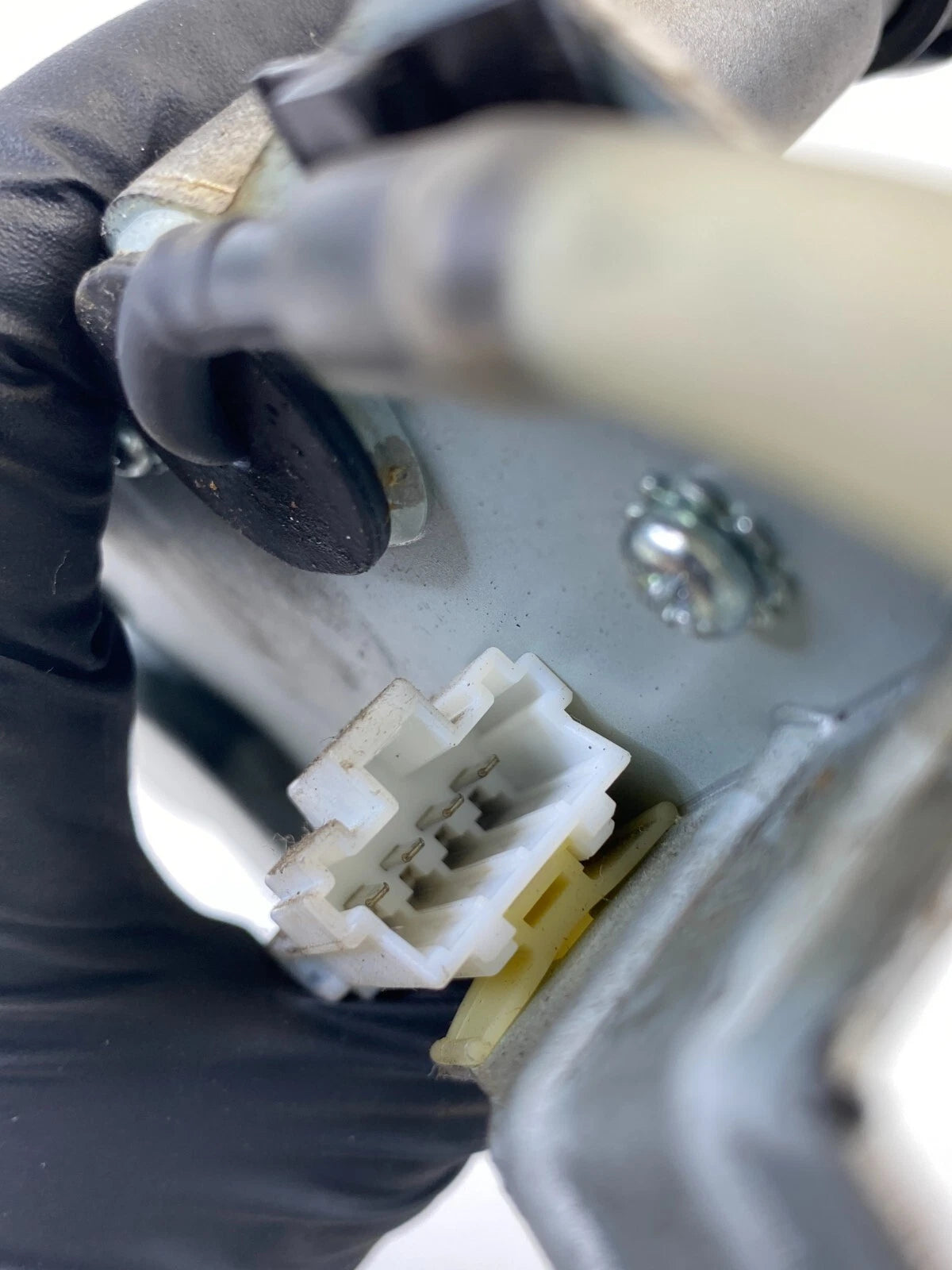 09-11 CHEVROLET AVEO5 09 10 PONTIAC G3 HATCHBACK REAR WIPER MOTOR 95995929 OEM