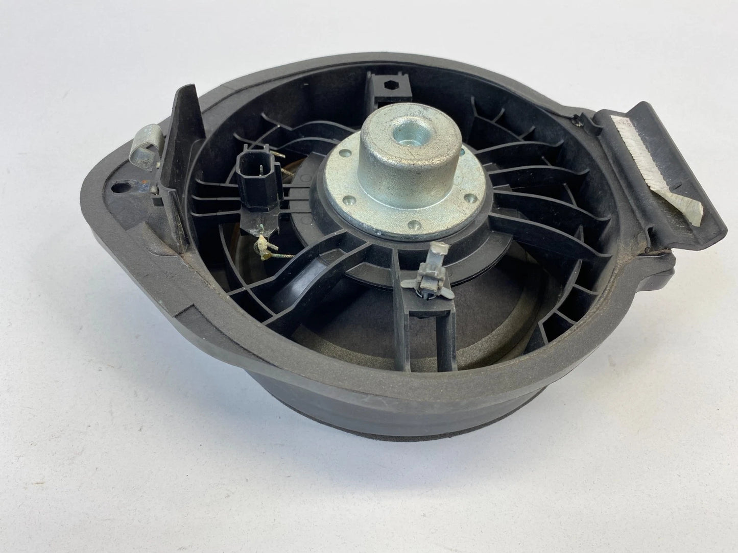 2013-2015 CHEVROLET MALIBU FRONT LEFT DRIVER DOOR SPEAKER AUDIO OEM