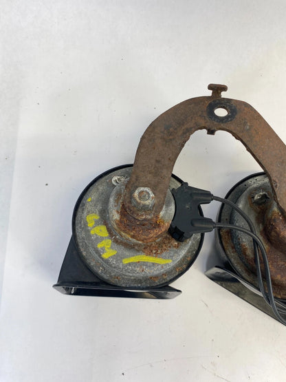 2009-2020 DODGE JOURNEY LOW & HIGH DUAL TONE NOTE HORN AND BRACKET MOUNT OEM