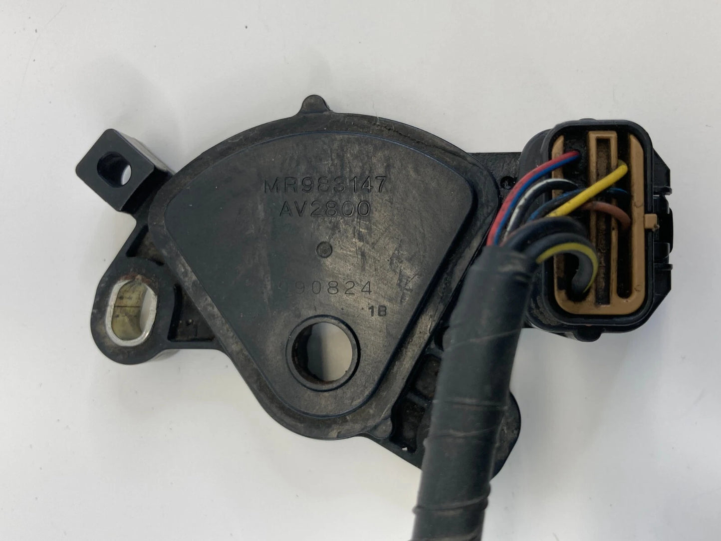 04-12 MITSUBISHI GALANT 2.4L AUTOMATIC TRANSMISSION SAFETY SWITCH MR983147 OEM