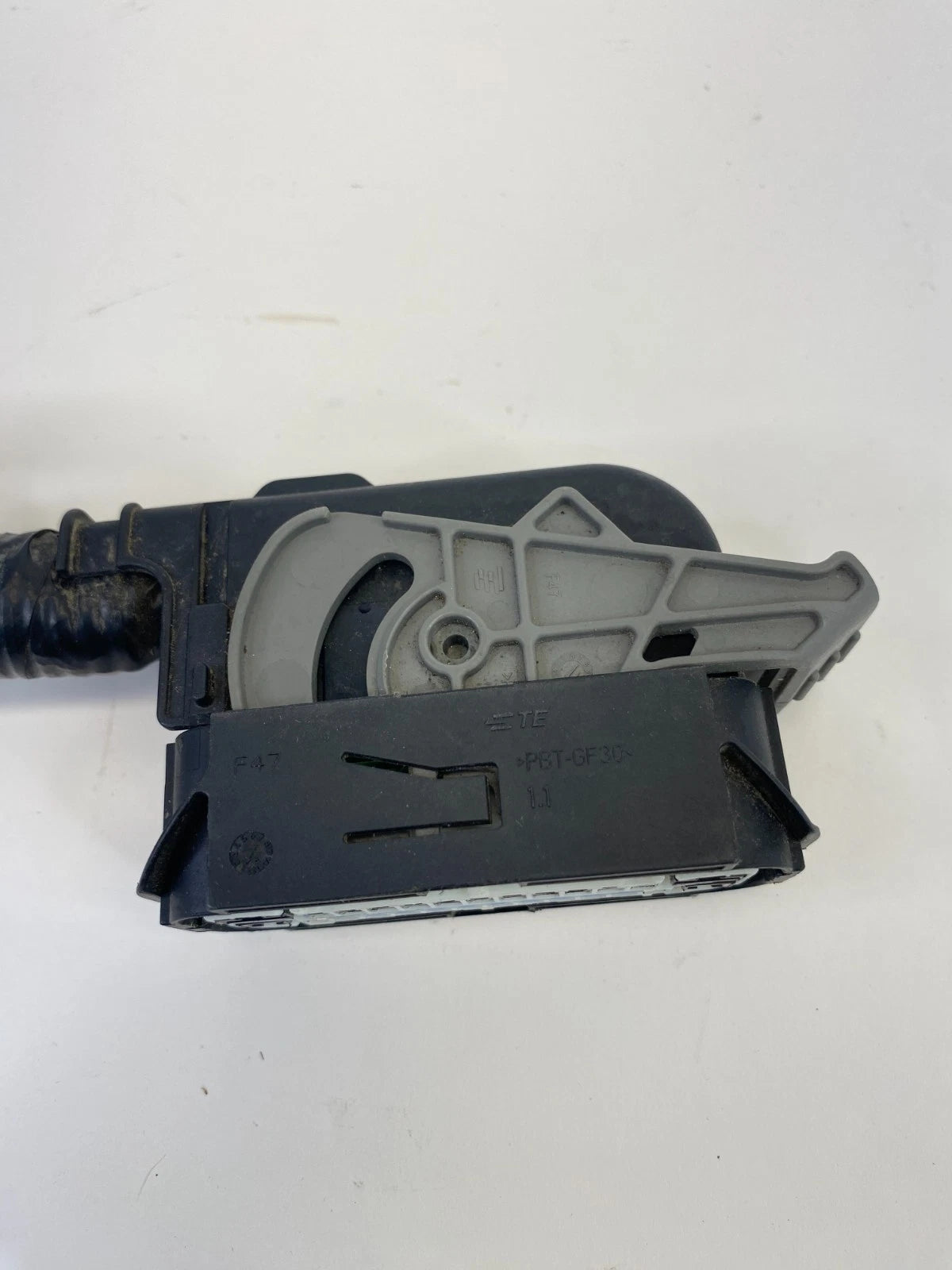 2014-2019 Ford Flex 3.5L AWD ABS Pump Anti Lock Brake Module Connector Plug OEM