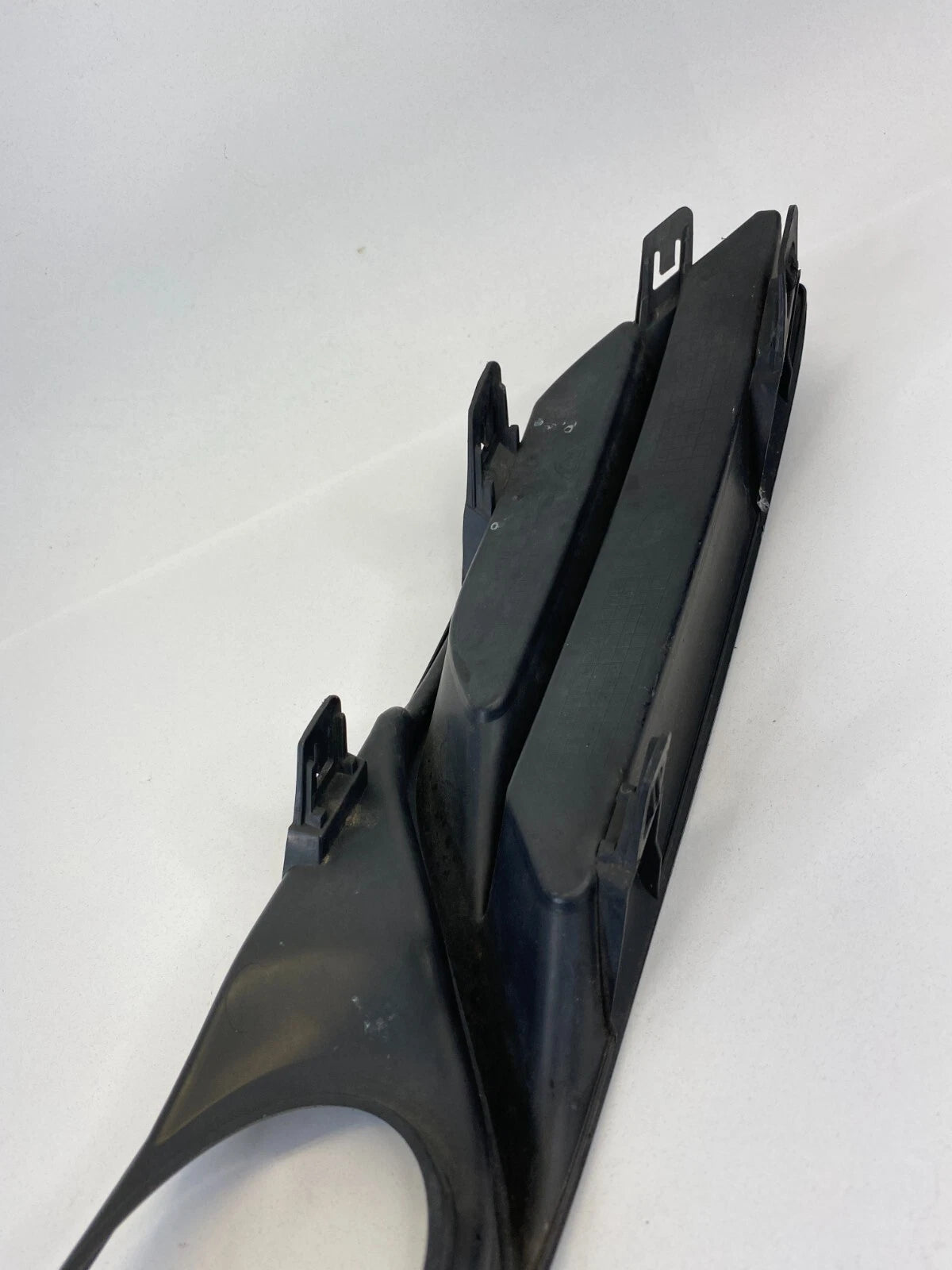 13-15 NISSAN SENTRA FRONT RIGHT SIDE FOG LIGHT LAMP BEZEL COVER TRIM 62256-3SH0A