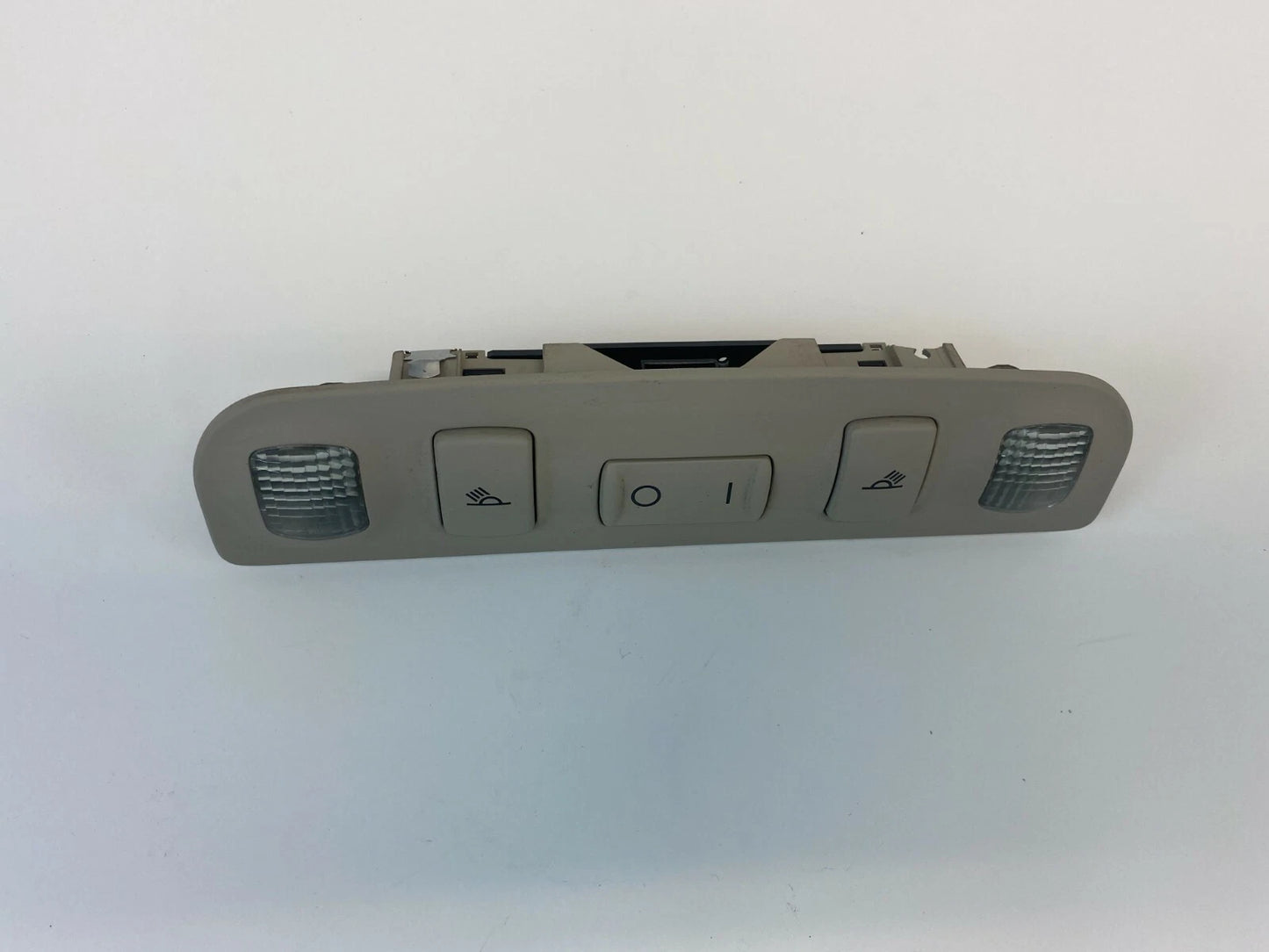 1999-2001 AUDI A4 SEDAN 1.8L REAR ROOF OVERHEAD CONSOLE DOME MAP LIGHT LAMP OEM
