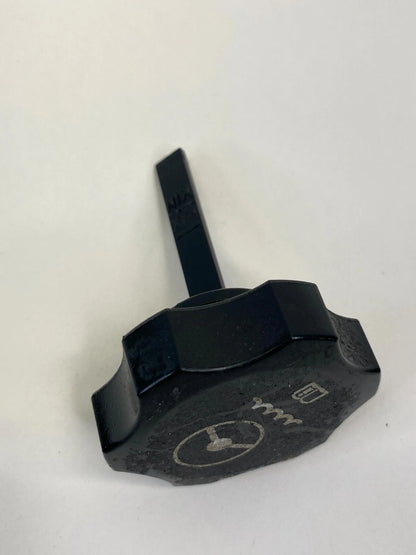 2009-2017 CHEVROLET TRAVERSE POWER STEERING RESERVOIR FLUID FILLER CAP COVER LID