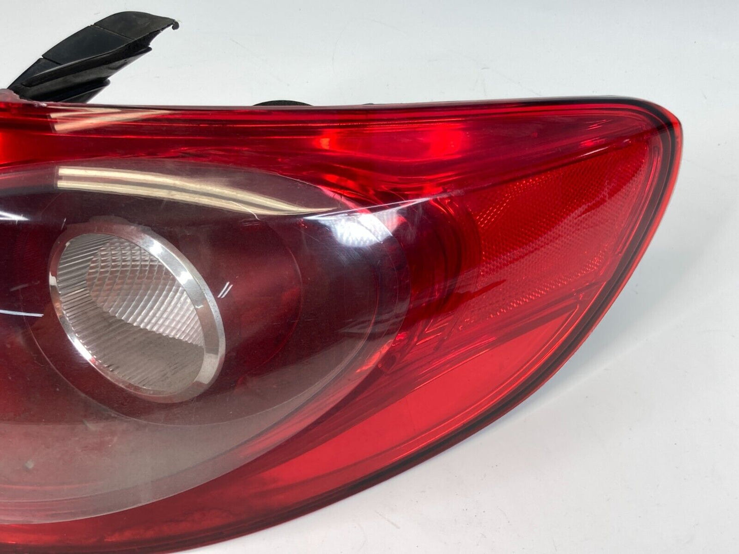 09-12 Volkswagen CC Right Side Quarter Panel Taillight Tail Light Lamp 27098002