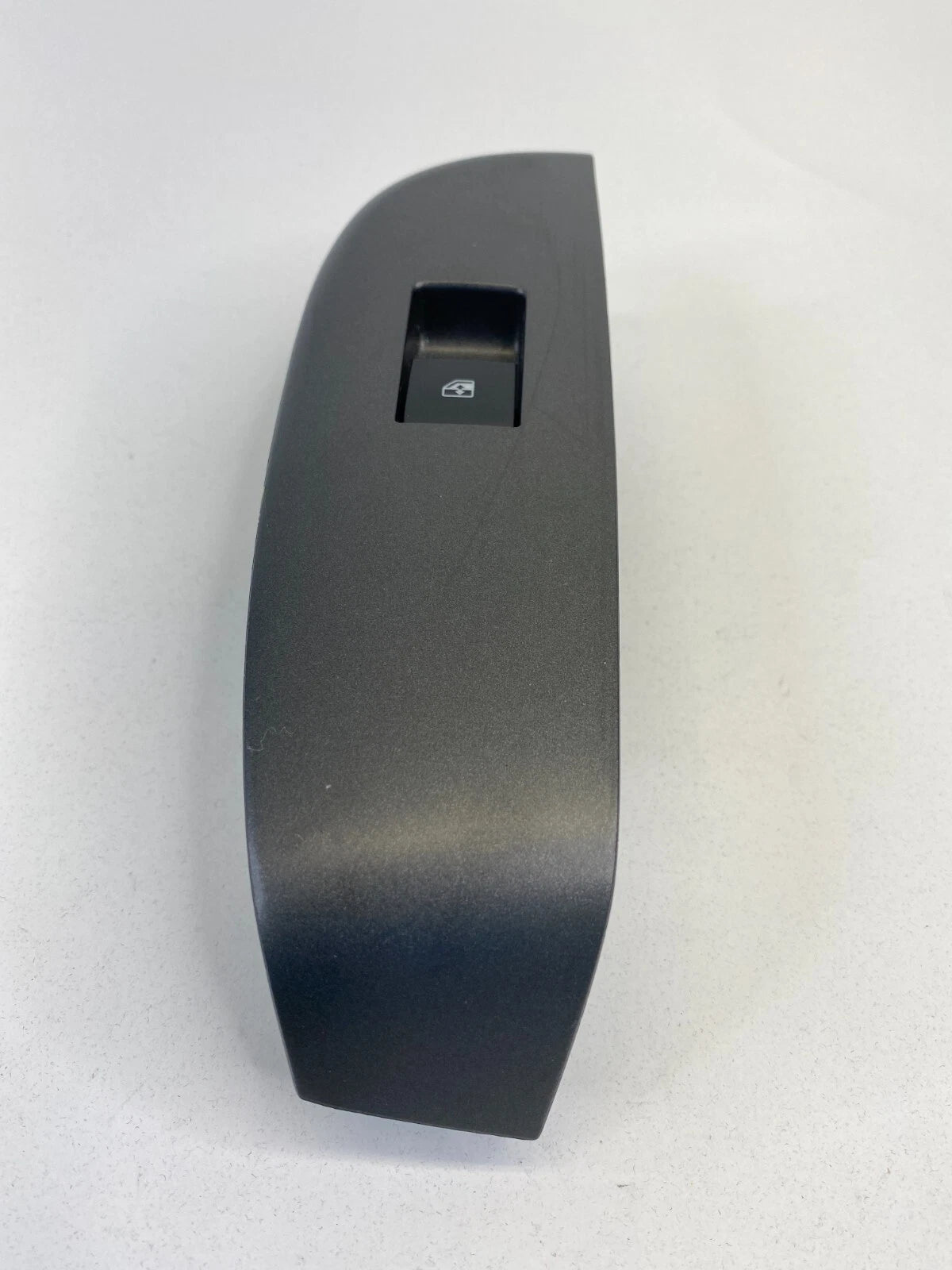 2013-2015 CHEVROLET MALIBU REAR RIGHT DOOR WINDOW SWITCH BEZEL 20933566 OEM