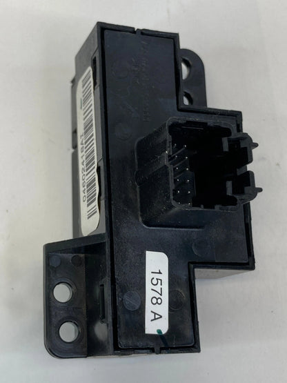 08 09 CHRYSLER TOWN & COUNTRY DASH HAZARD CONTROL & ESP BUTTON SWITCH 4602418AI