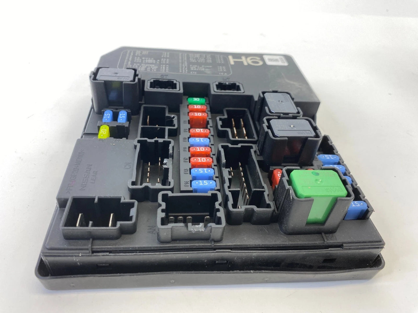 2015-2019 NISSAN SENTRA ENGINE FUSE BOX POWER DISTRIBUTION UNIT OEM 284B7-3RA3B