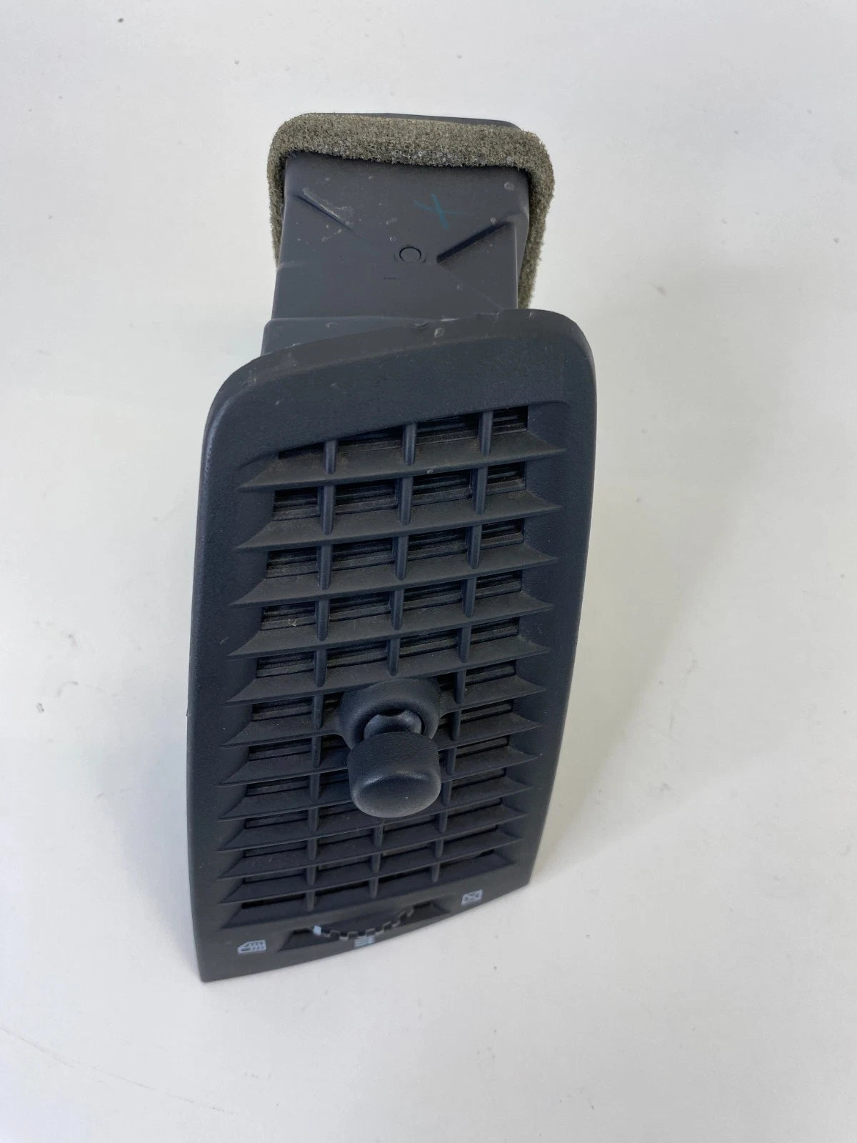 03-07 CADILLAC CTS 04-06 SRX LEFT DASH AC AIR VENT DUCT GRILL OUTER 25703818 OEM