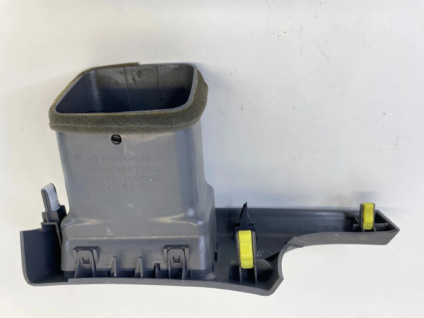 2004-2010 TOYOTA SIENNA FRONT LEFT DASH A/C AIR VENT GRILLE DUCT 55650-AE020 OEM