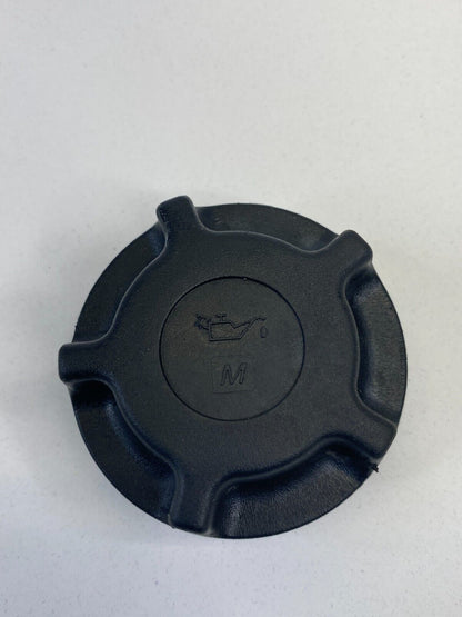 1999 2000 2001 Toyota Camry 2.2L L4 Engine Oil Filler Fluid Cap Cover OEM