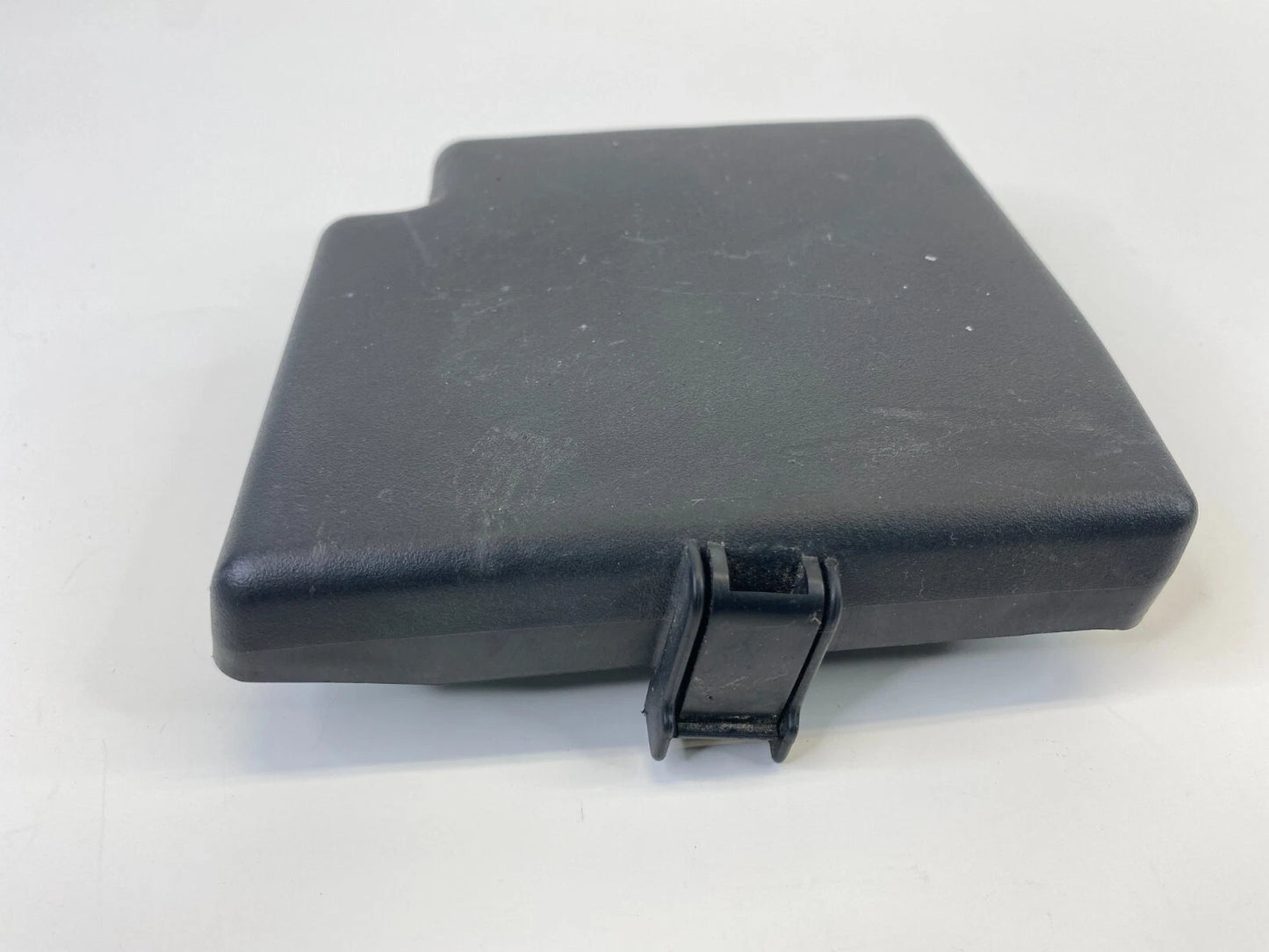 2004-2006 LEXUS LS430 4.3L ENGINE FUSE RELAY BOX UPPER CAP LID COVER 82662-50110
